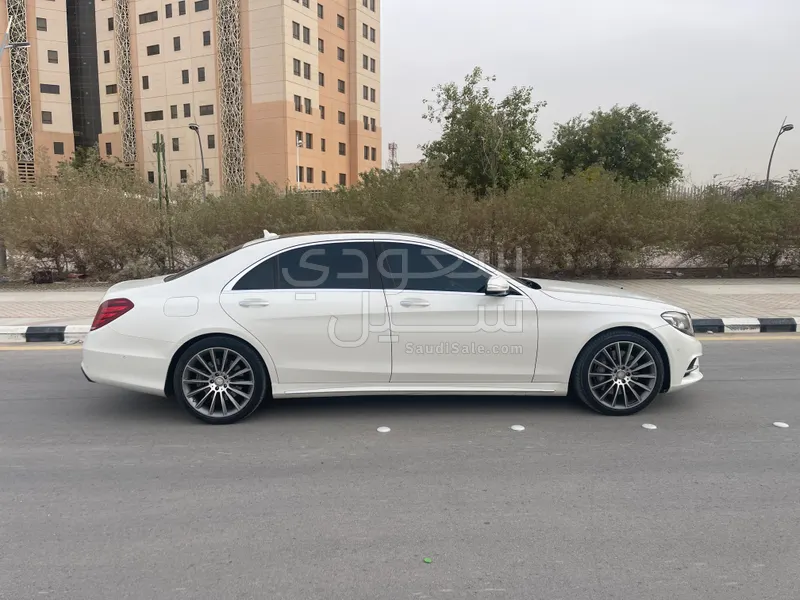 2015 مرسيدس - بنز إس 400