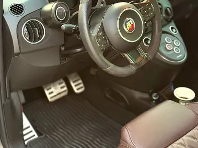 2023 فيات ابارث 695 توريزمو