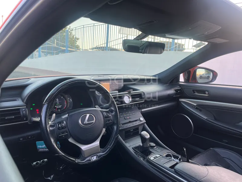 2015 لكزس أر سي 350