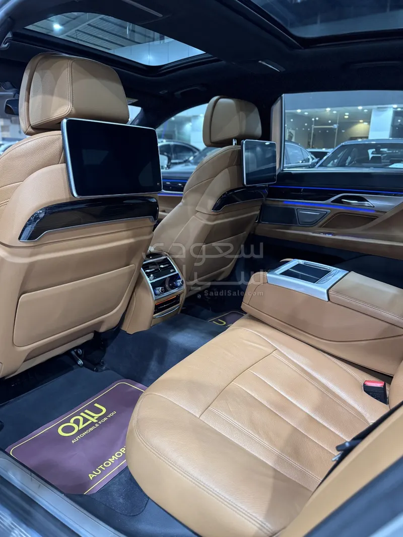 2021 بي ام دبليو الفئة السابعة 740 إل أي