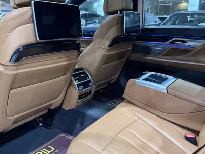 2021 بي ام دبليو الفئة السابعة 740 إل أي