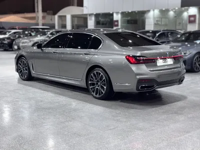 2021 بي ام دبليو الفئة السابعة 740 إل أي