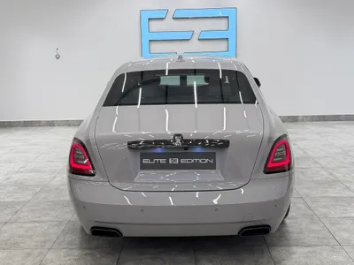 2022 رولز رويس قوست بلاك بادج