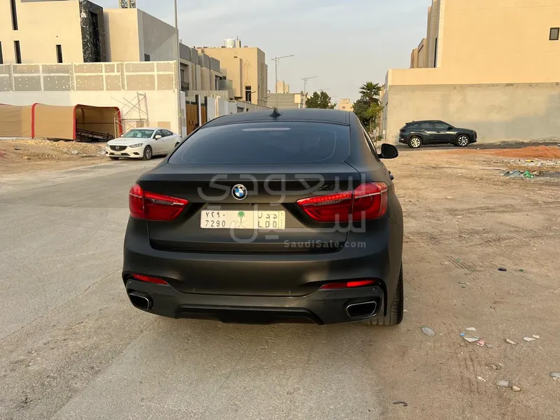 2016 بي ام دبليو الفئة اكس 6 إم كت