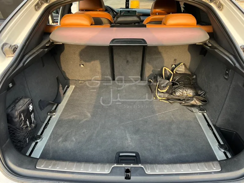 2016 بي ام دبليو الفئة اكس 6 إم كت