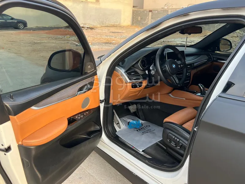 2016 بي ام دبليو الفئة اكس 6 إم كت