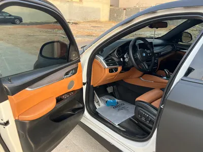 2016 بي ام دبليو الفئة اكس 6 إم كت