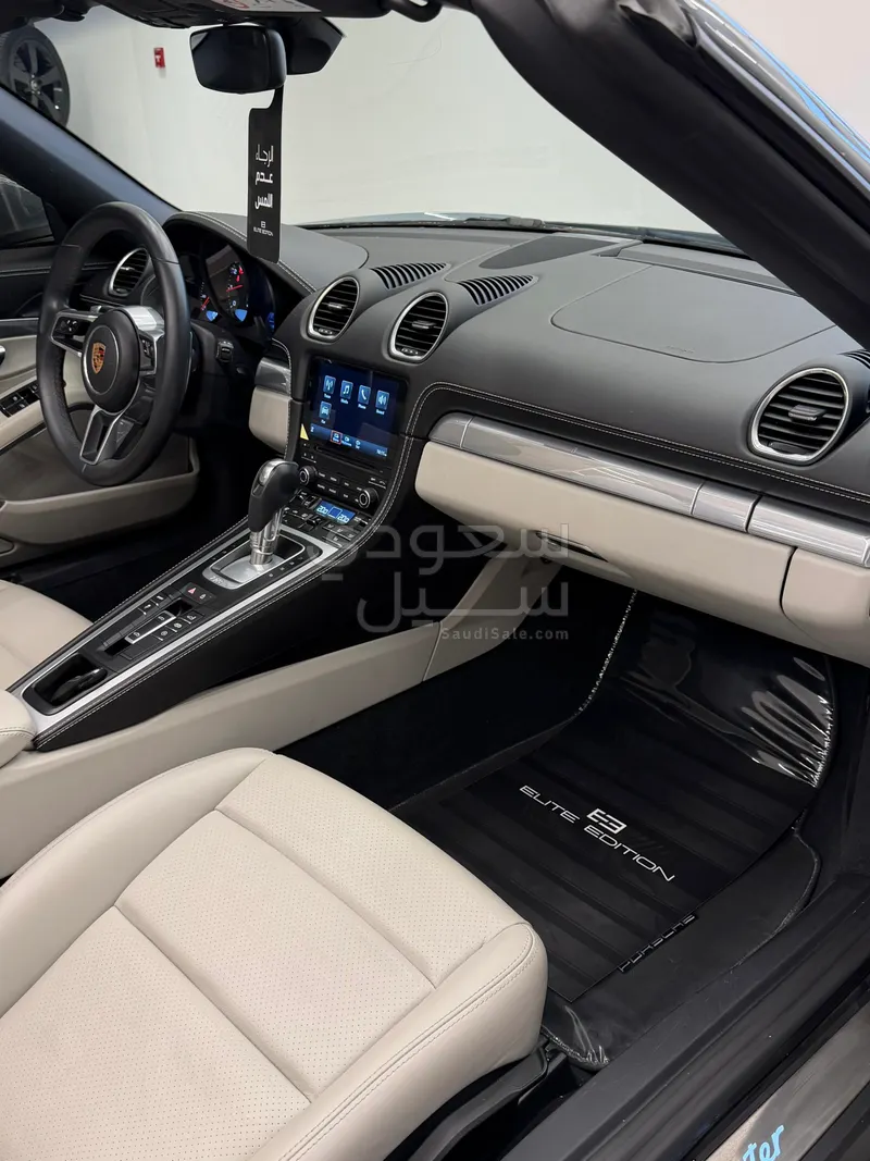 2024 بورش 718 بوكستر