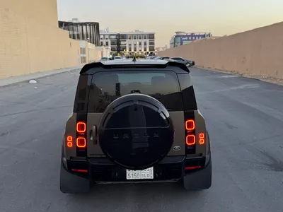 2023 لاند روفر ديفيندر اتش اس اي