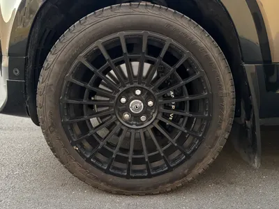 2023 لاند روفر ديفيندر اتش اس اي