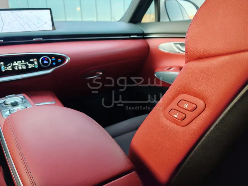 2022 جينيسيس جي في 70