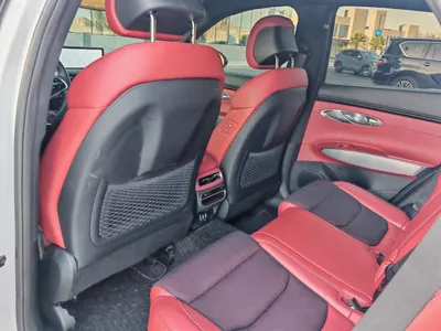 2022 جينيسيس جي في 70