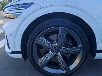 2022 جينيسيس جي في 70