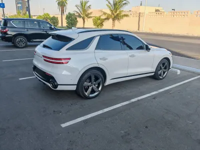 2022 جينيسيس جي في 70