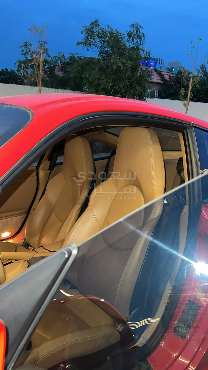 2011 بورش 911 كاريرا 4 اس