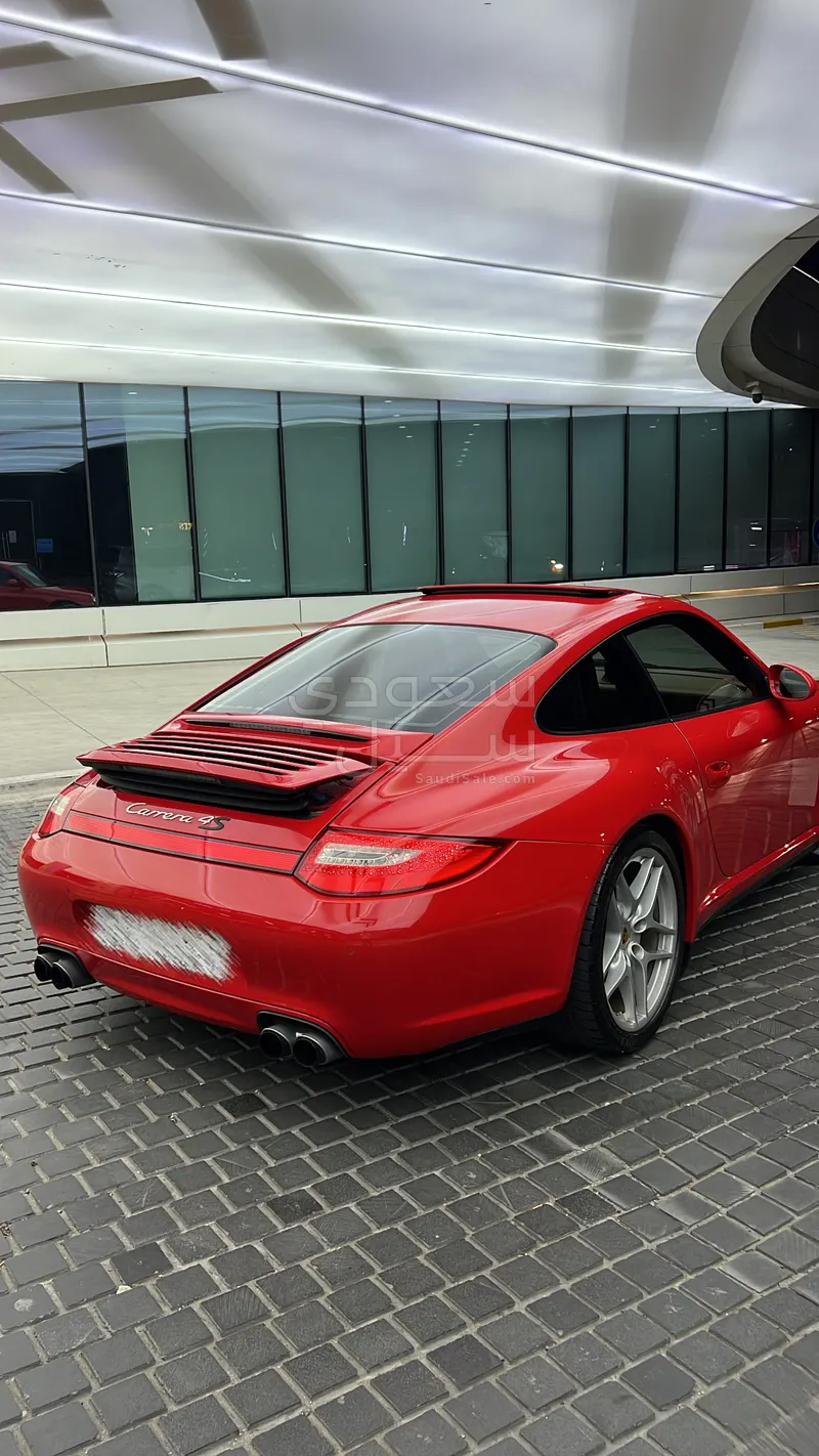 2011 بورش 911 كاريرا 4 اس