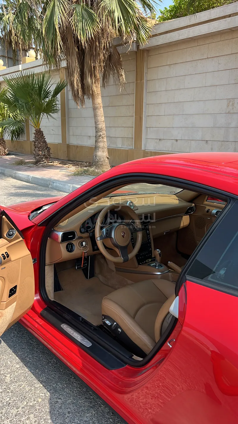 2011 بورش 911 كاريرا 4 اس