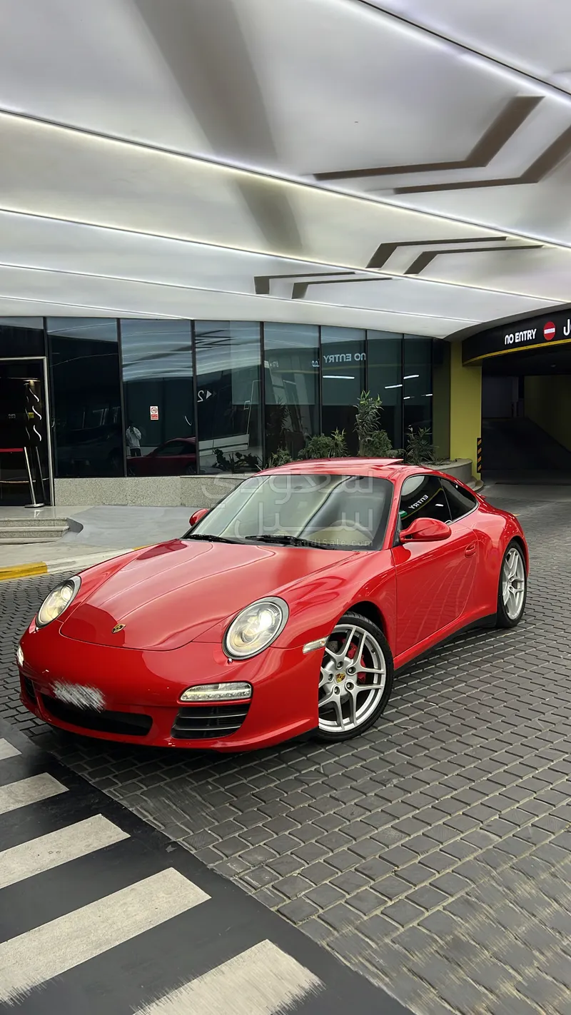 2011 بورش 911 كاريرا 4 اس