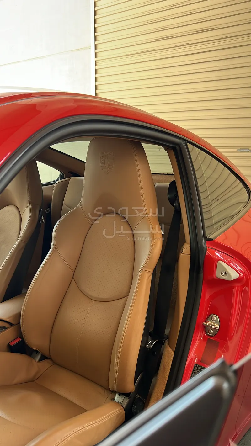 2011 بورش 911 كاريرا 4 اس