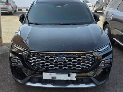 2023 فورد تيريتوري تيتانيوم بلس