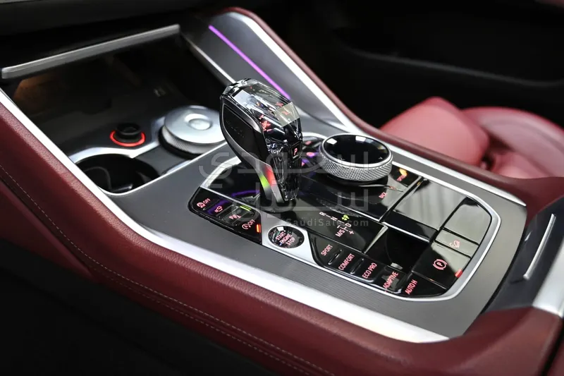 2020 بي ام دبليو الفئة اكس 6