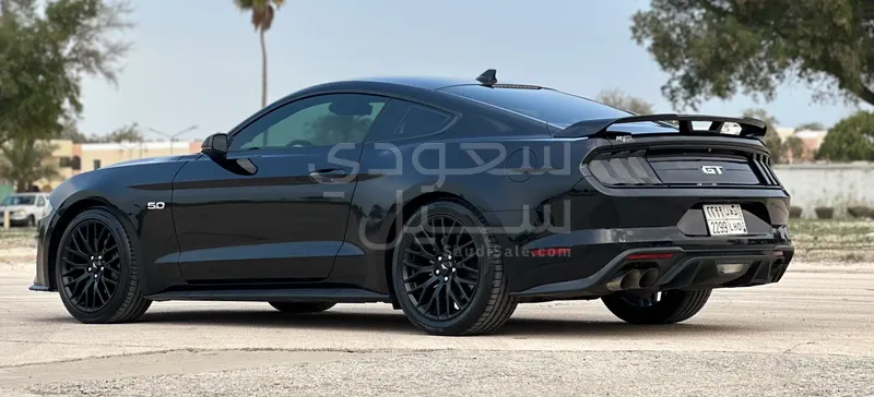 2021 فورد موستانغ جي تي بريموم 1