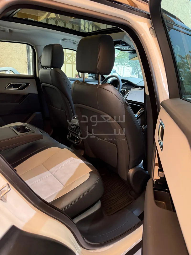 2025 لاند روفر رينج روفر فيلار اتش اس اي