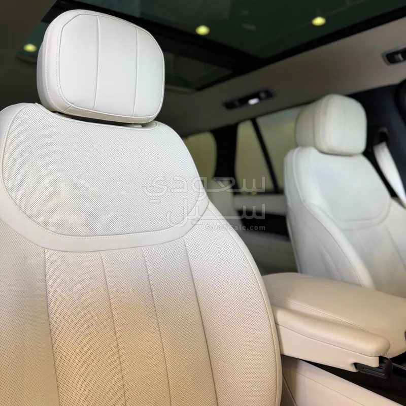 2025 لاند روفر رينج روفر فوج