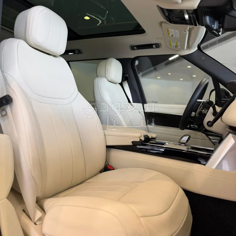 2025 لاند روفر رينج روفر فوج