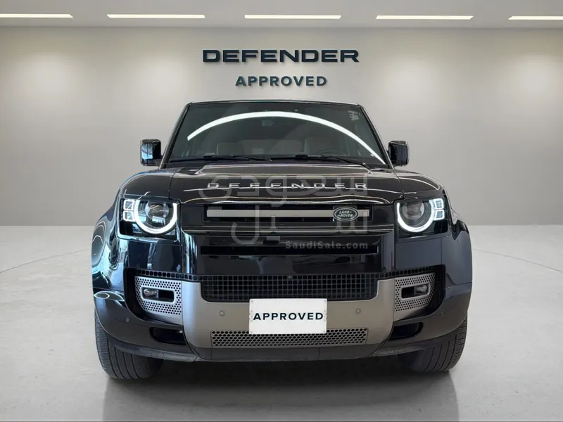 2025 لاند روفر ديفيندر اتش اس اي