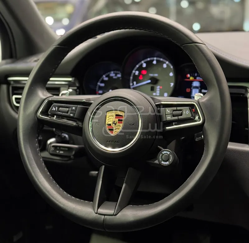 2024 بورش ماكان اس