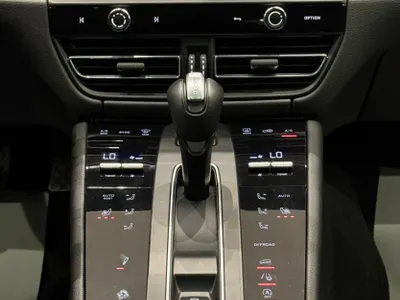 2024 بورش ماكان اس