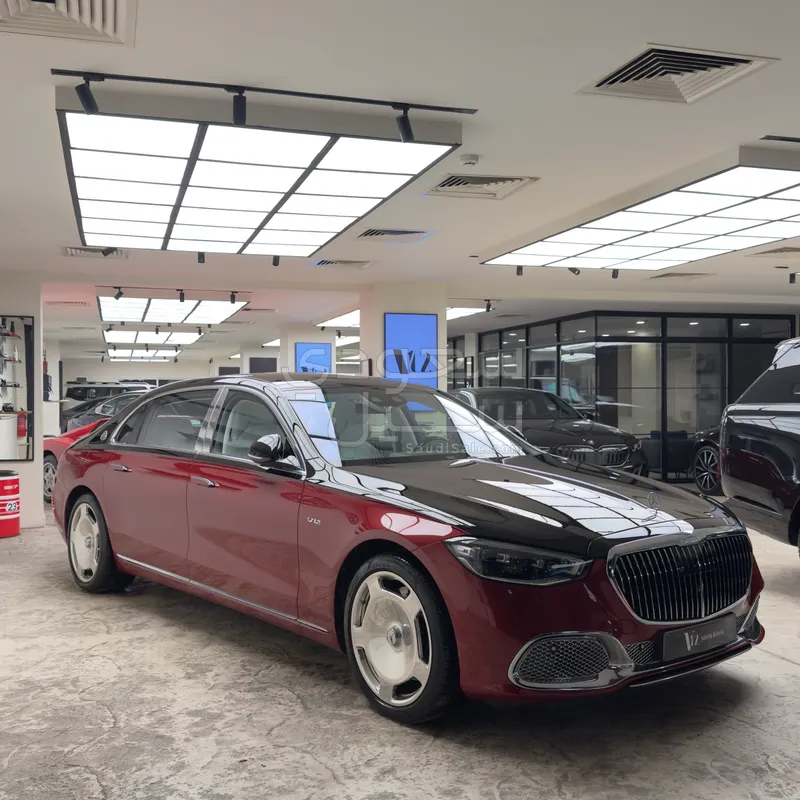 2022 مرسيدس - بنز إس 680 مايباخ