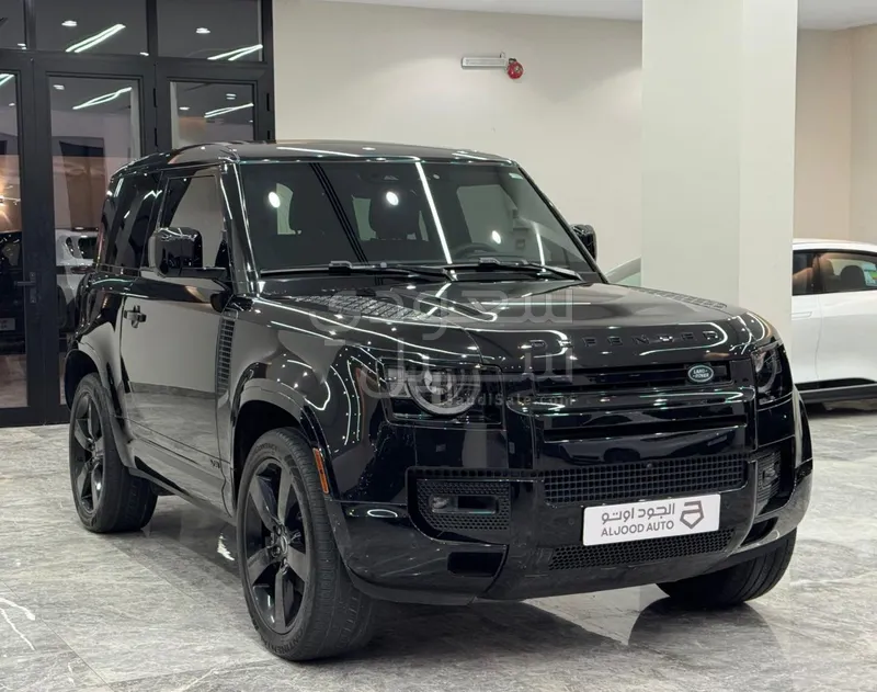2023 لاند روفر ديفيندر 90