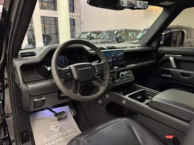 2023 لاند روفر ديفيندر 90