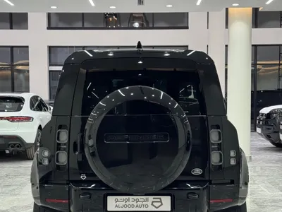 2023 لاند روفر ديفيندر 90