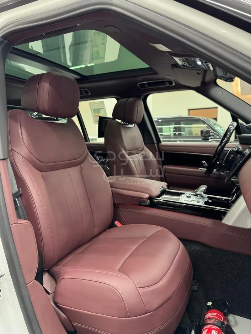 2023 لاند روفر رينج روفر اوتوبيوغرافي