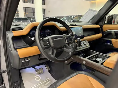 2024 لاند روفر ديفيندر اكس 110