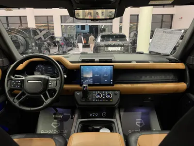 2024 لاند روفر ديفيندر اكس 110