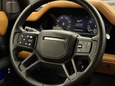 2024 لاند روفر ديفيندر اكس 110