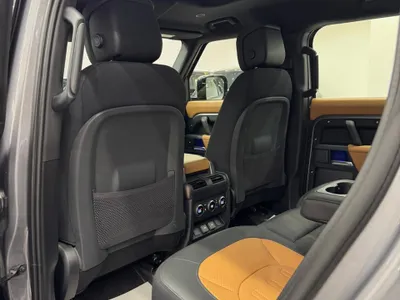 2024 لاند روفر ديفيندر اكس 110