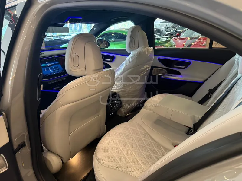 2024 مرسيدس - بنز إي 200 أي إم جي