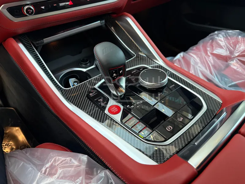 2025 بي ام دبليو الفئة اكس 6 إم كومبيتيشن