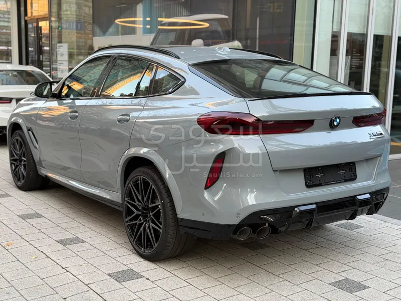 2025 بي ام دبليو الفئة اكس 6 إم كومبيتيشن