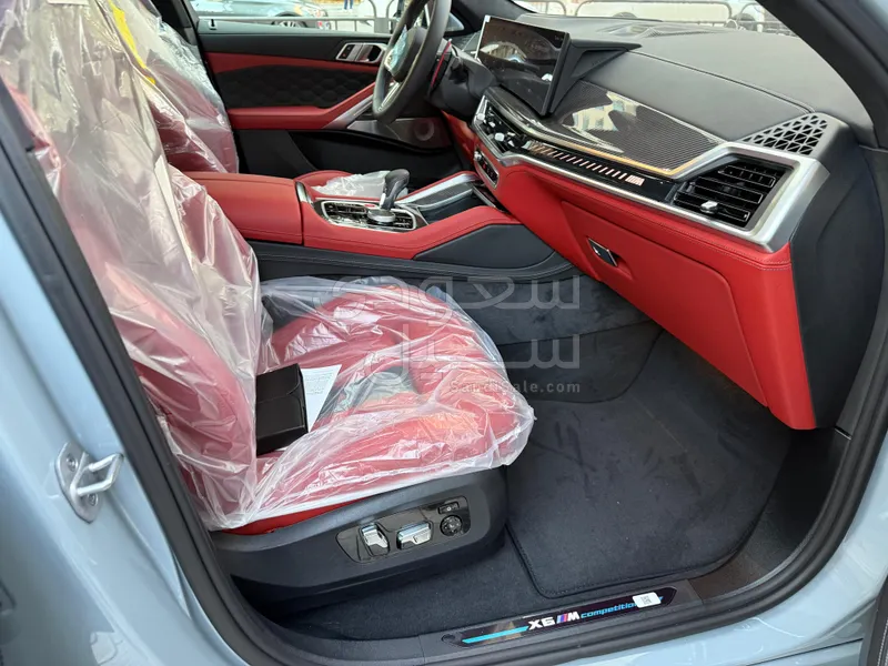 2025 بي ام دبليو الفئة اكس 6 إم كومبيتيشن