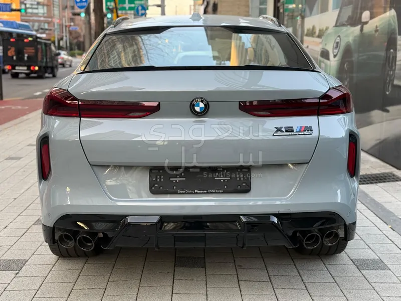 2025 بي ام دبليو الفئة اكس 6 إم كومبيتيشن