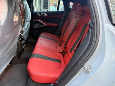 2025 بي ام دبليو الفئة اكس 6 إم كومبيتيشن