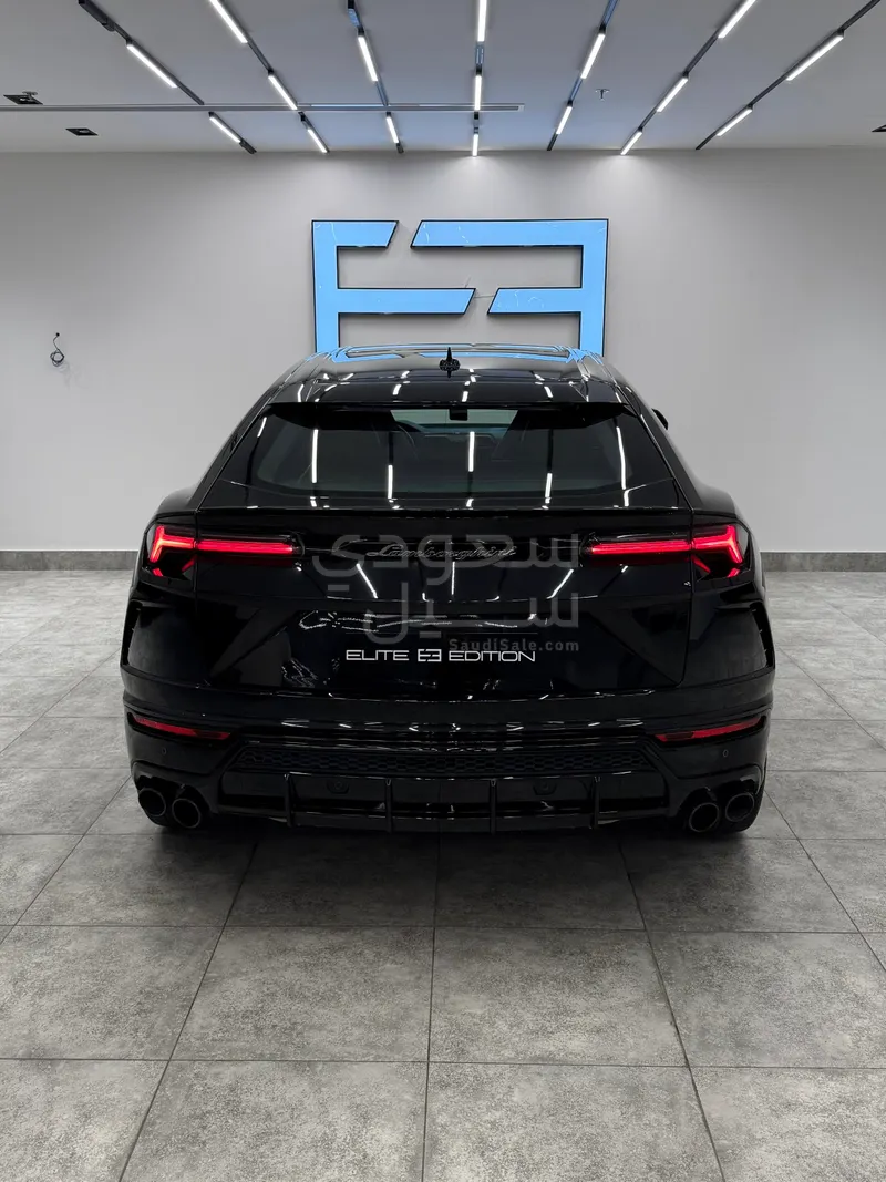 2022 لمبرجيني اوروس