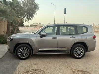 2022 تويوتا لاند كروزر جي اكس ار