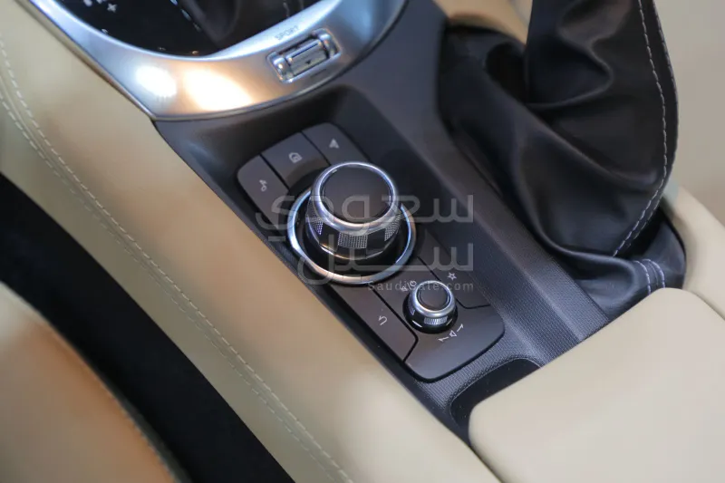 2026 مازدا مياتا ام اكس 5